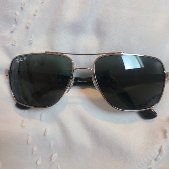 Mens Ray-Ban sunglasses - Picture 2 of 3